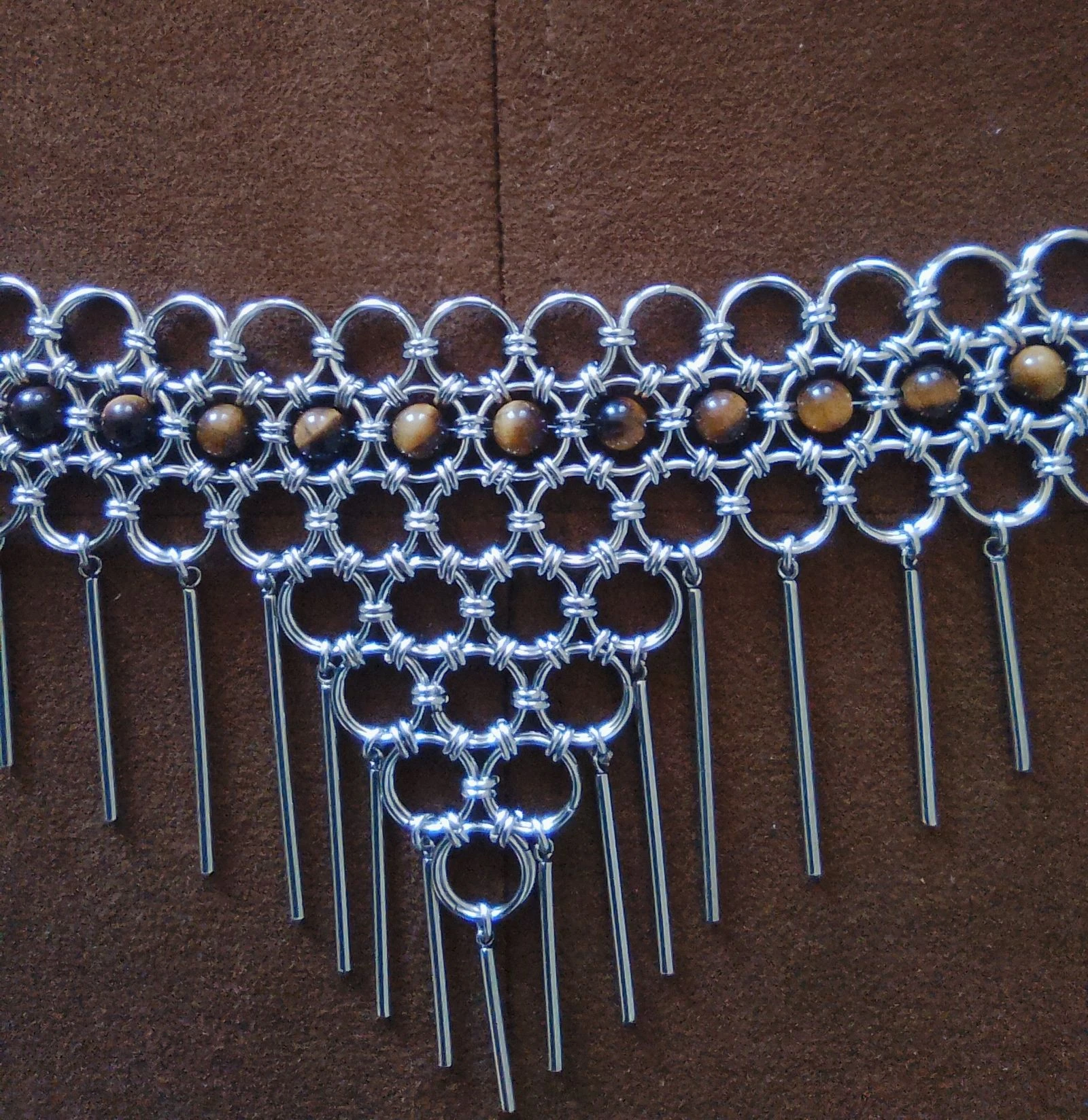 Japanese chainmail décolleté choker necklace with natural stones – photo 5